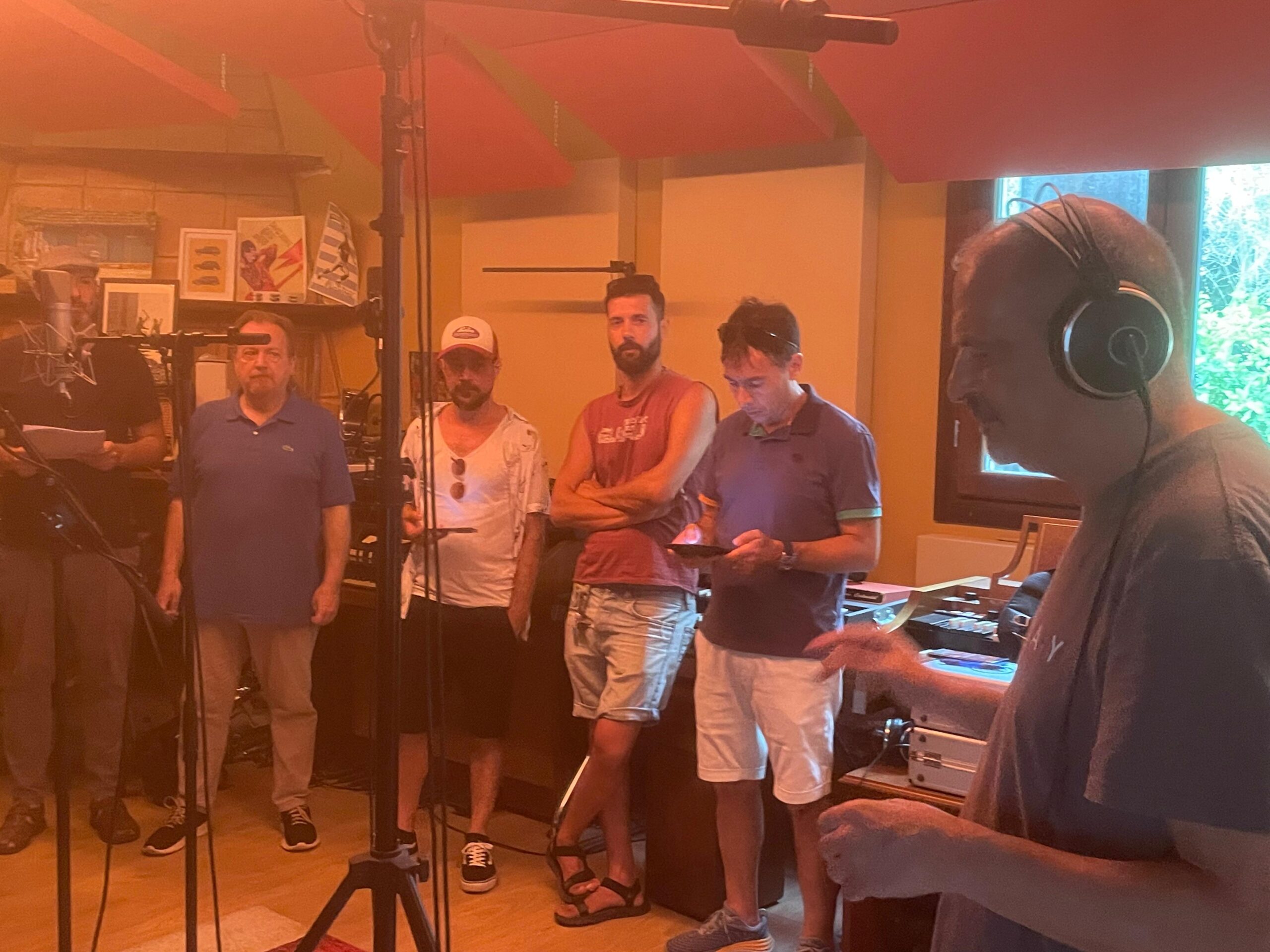 Sessione di registrazione in studio per il brano Letterina di Dio di Carlo Doneddu